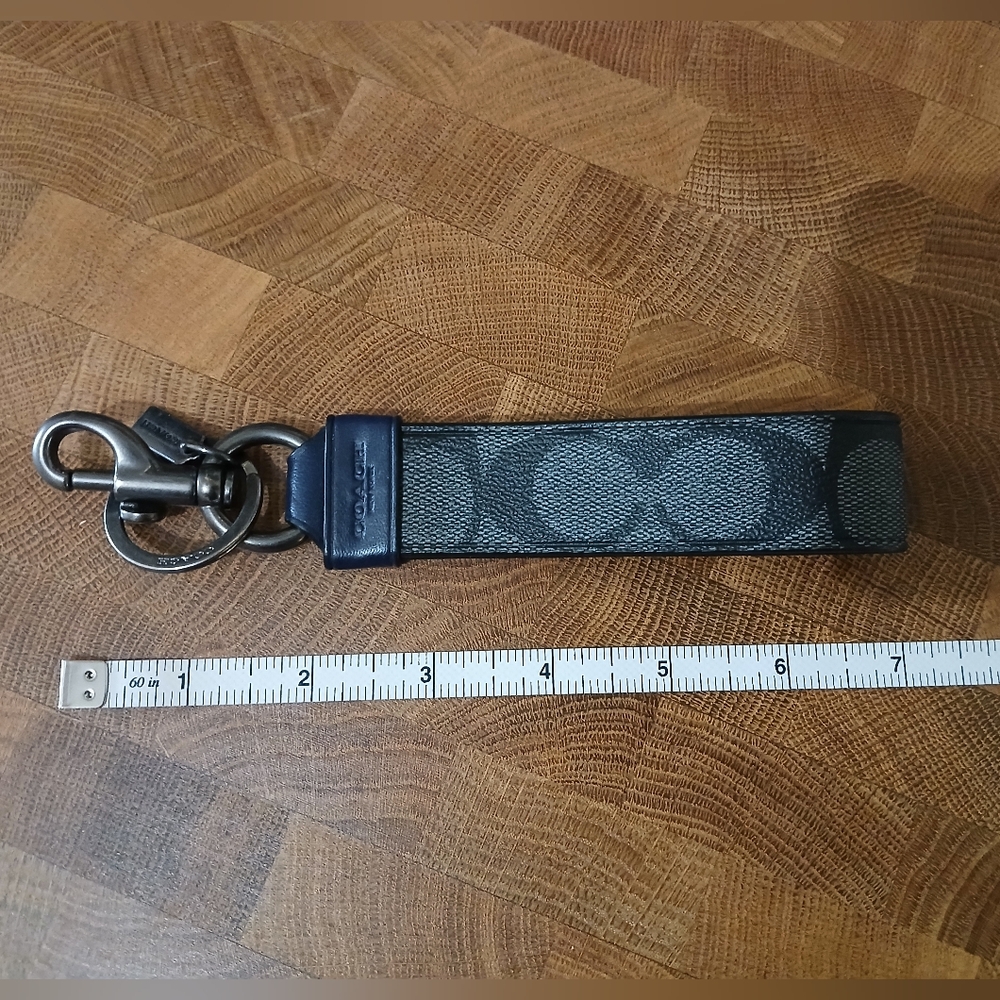 Coach Keychain - Picture 4 of 4